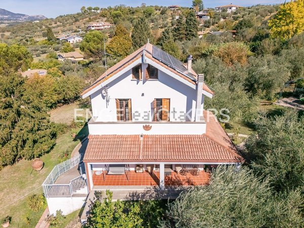 casa indipendente in vendita a Fiano Romano