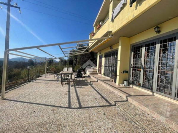 casa indipendente in vendita a Filacciano