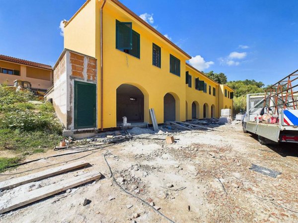 casa indipendente in vendita a Formello in zona Le Rughe