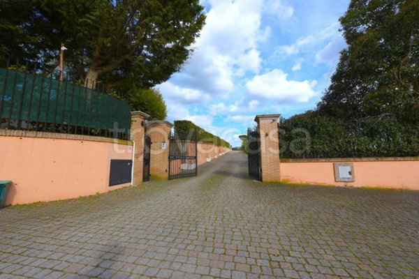 casa indipendente in vendita a Formello