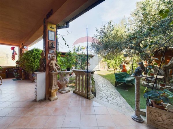 casa indipendente in vendita a Formello