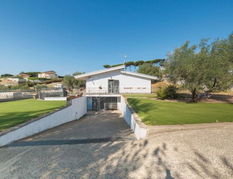 casa indipendente in vendita a Formello