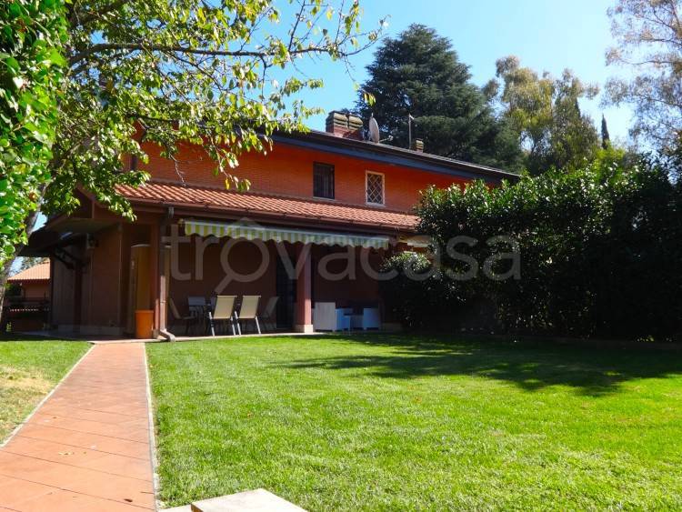 casa indipendente in vendita a Formello in zona Le Rughe
