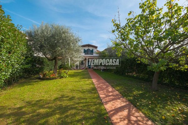 casa indipendente in vendita a Formello