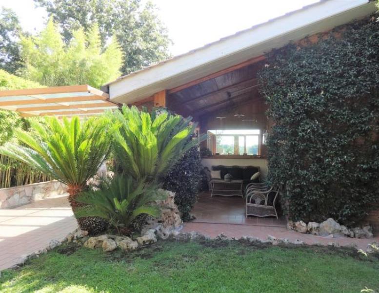 casa indipendente in vendita a Formello in zona Le Rughe