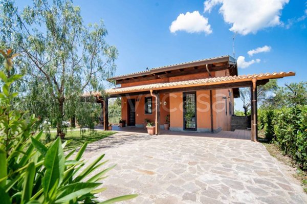 casa indipendente in vendita a Formello
