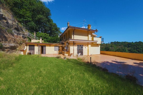 casa indipendente in vendita a Formello in zona Le Rughe