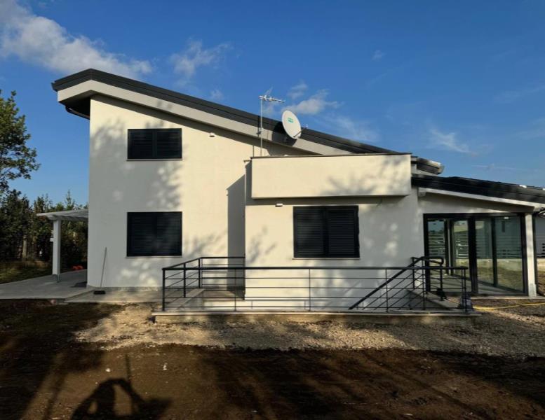 casa indipendente in vendita a Formello