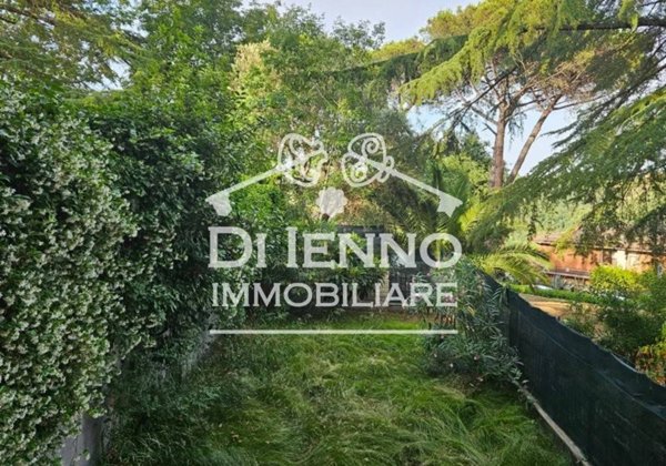 appartamento in vendita a Formello in zona Le Rughe