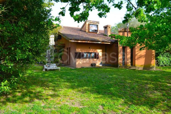 casa indipendente in vendita a Formello