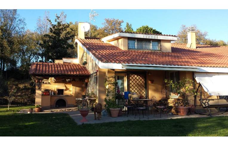 casa indipendente in vendita a Formello