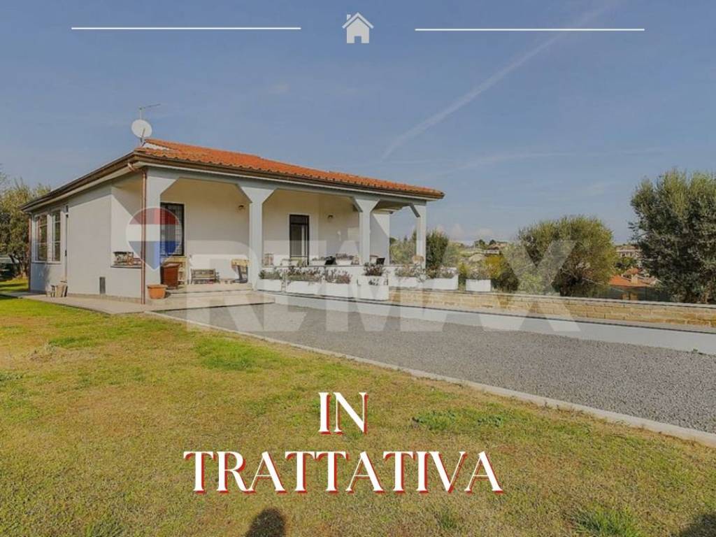casa indipendente in vendita a Formello
