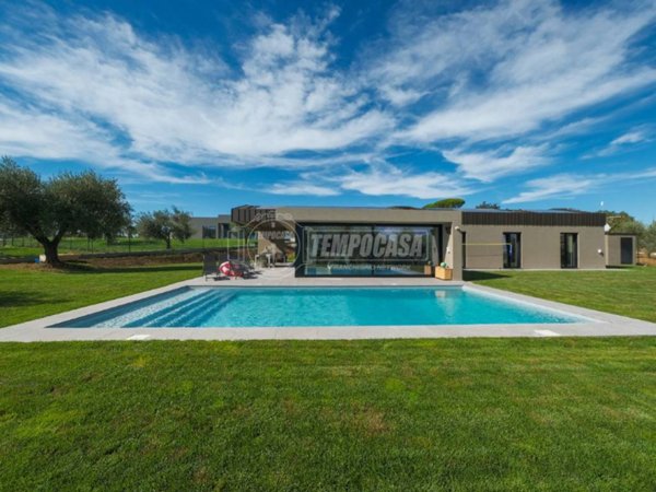 casa indipendente in vendita a Formello