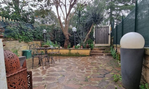 casa indipendente in vendita a Formello