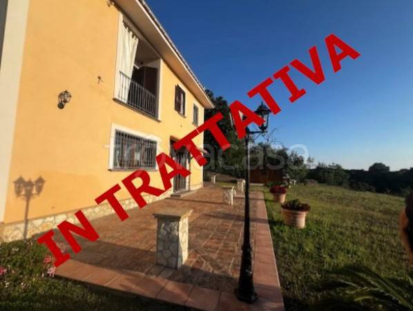 casa indipendente in vendita a Formello