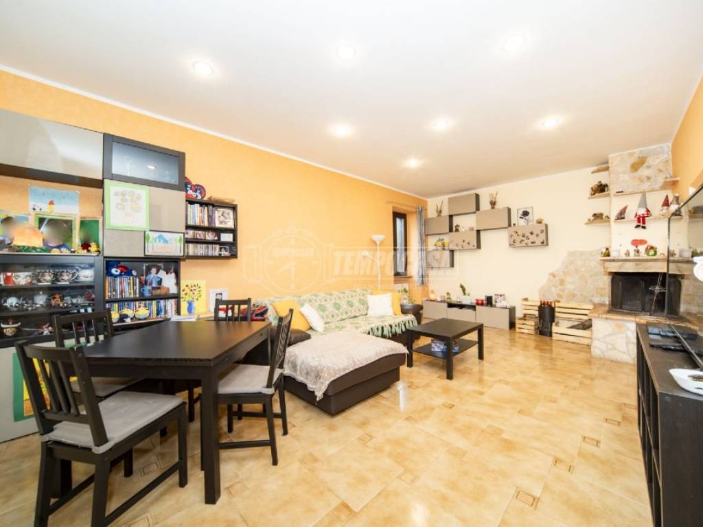 casa indipendente in vendita a Formello