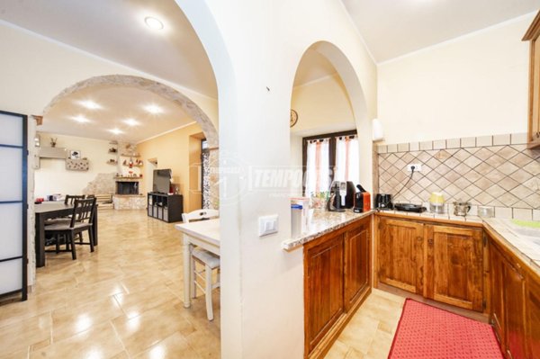 casa indipendente in vendita a Formello