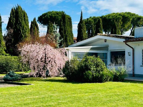 casa indipendente in vendita a Formello