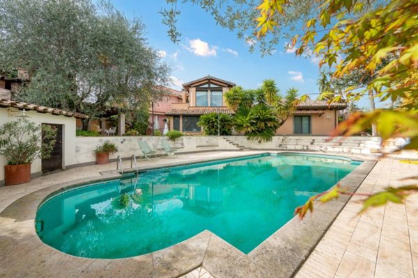 casa indipendente in vendita a Formello in zona Le Rughe