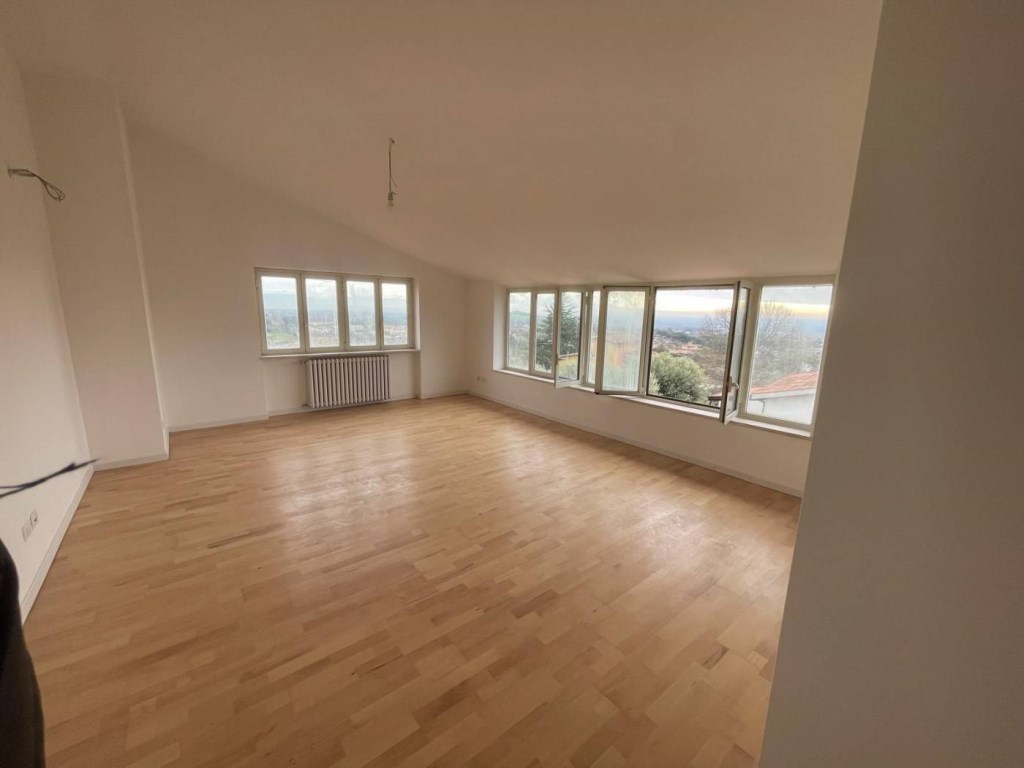 casa indipendente in vendita a Formello