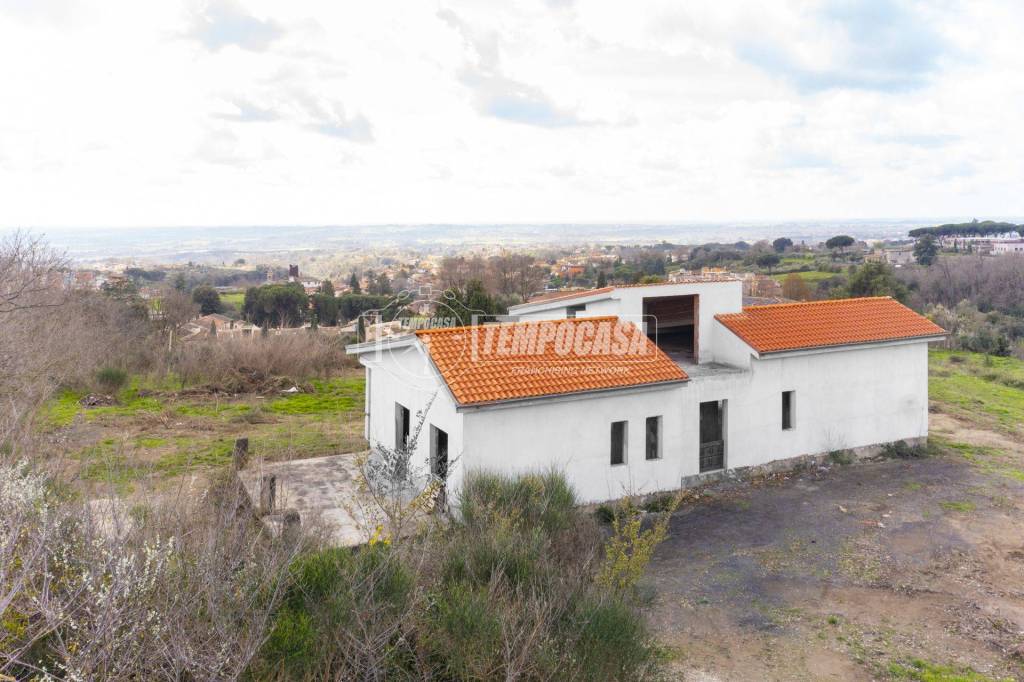 casa indipendente in vendita a Formello