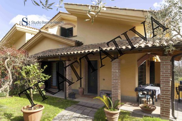casa indipendente in vendita a Formello in zona Le Rughe