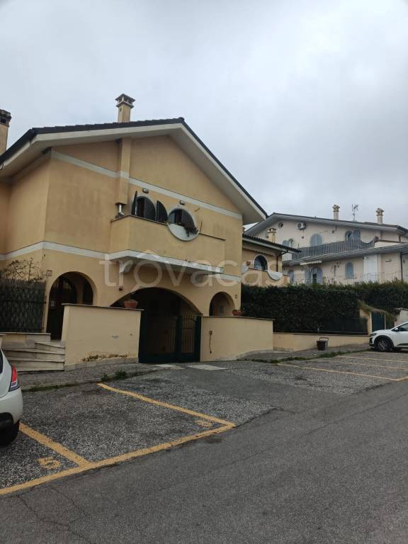 appartamento in vendita a Formello