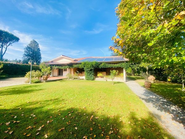 casa indipendente in vendita a Formello