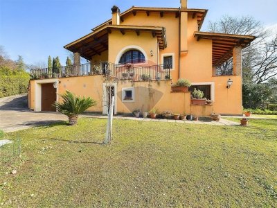 casa indipendente in vendita a Formello