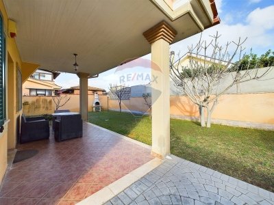casa indipendente in vendita a Formello