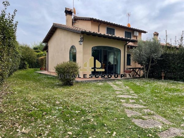 casa indipendente in vendita a Formello in zona Le Rughe
