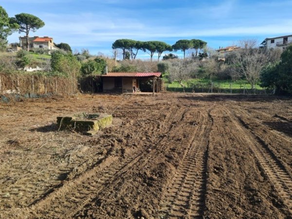 terreno edificabile in vendita a Formello