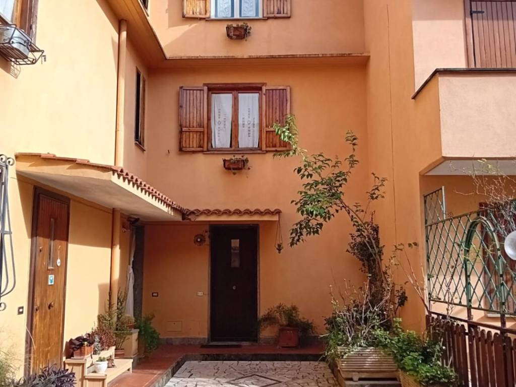 appartamento in vendita a Formello