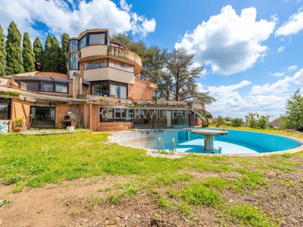 casa indipendente in vendita a Formello