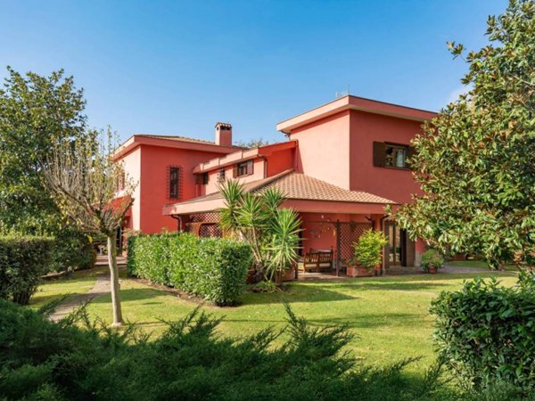 casa indipendente in vendita a Formello in zona Le Rughe