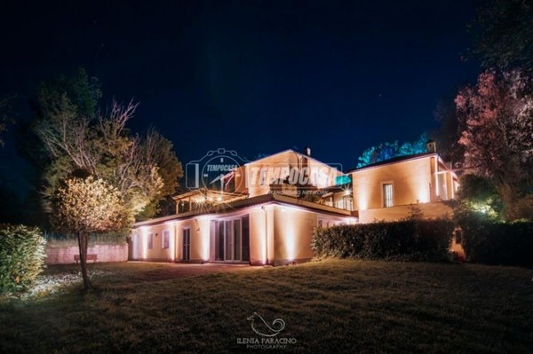 casa indipendente in vendita a Formello