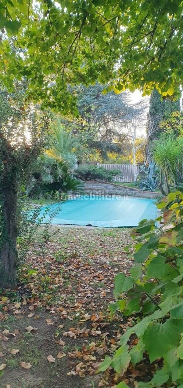 casa indipendente in vendita a Formello in zona Le Rughe