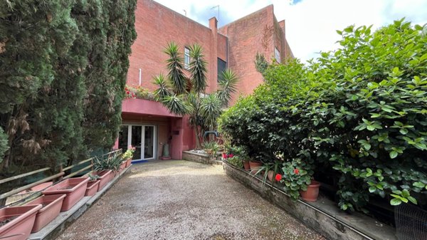 pentavano in vendita a Formello in zona Le Rughe