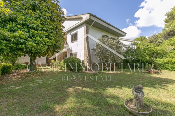 casa indipendente in vendita a Formello