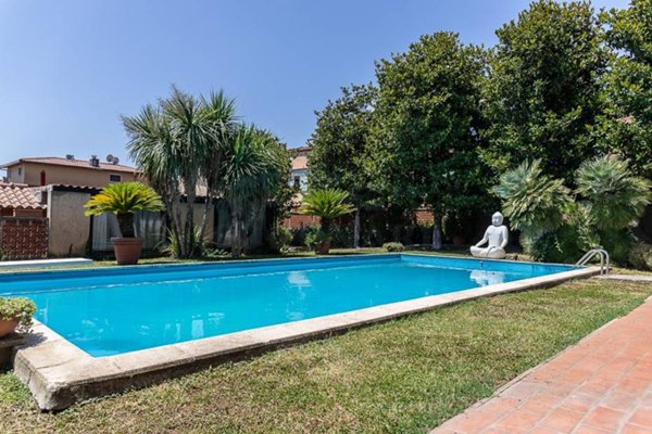 casa indipendente in vendita a Formello