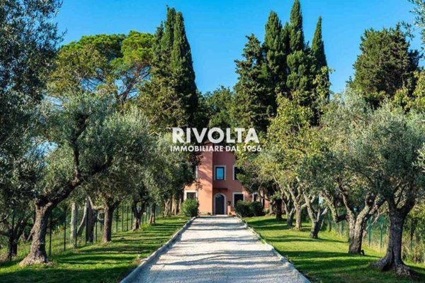 casa indipendente in vendita a Formello in zona Le Rughe