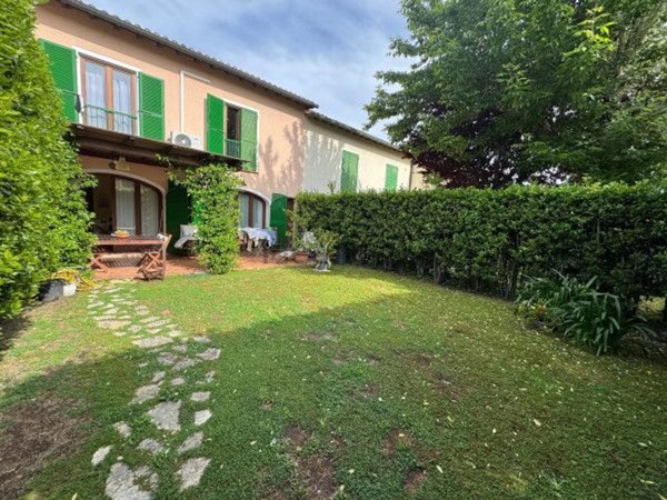 casa semindipendente in vendita a Formello in zona Le Rughe