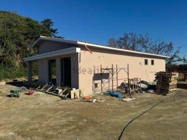 casa indipendente in vendita a Formello in zona Le Rughe