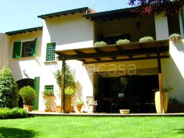 casa indipendente in vendita a Formello in zona Le Rughe