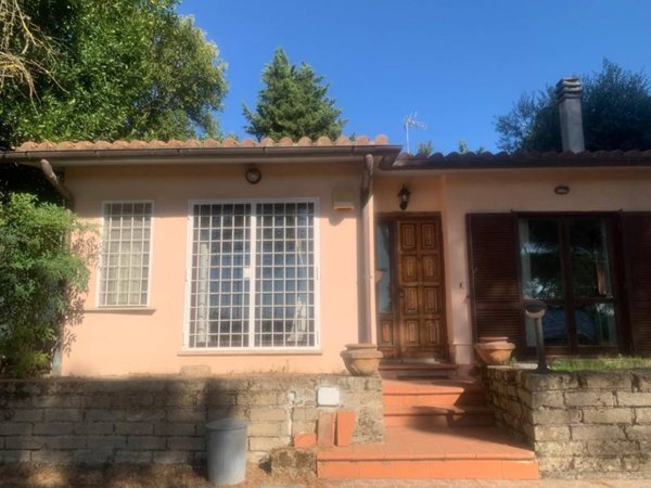 casa indipendente in vendita a Formello