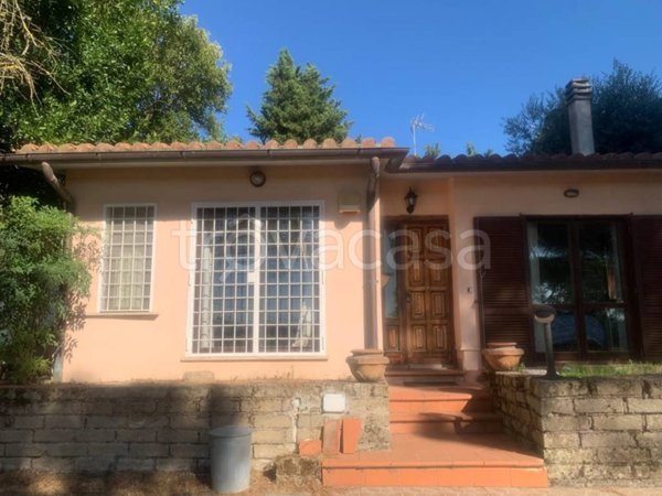 casa indipendente in vendita a Formello