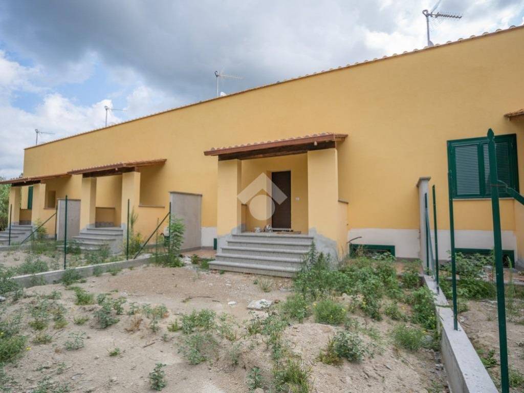 casa indipendente in vendita a Formello in zona Le Rughe