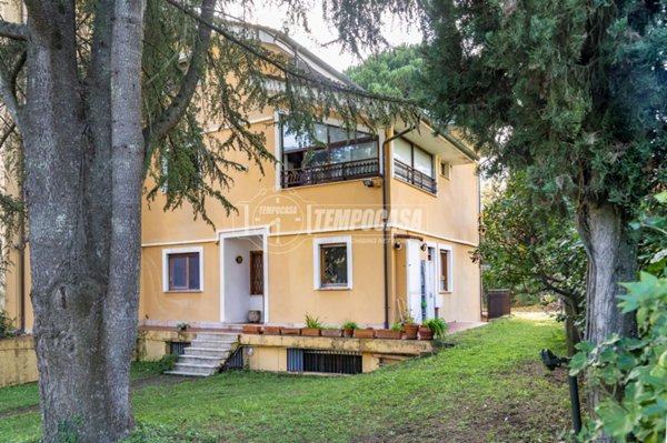 casa indipendente in vendita a Formello