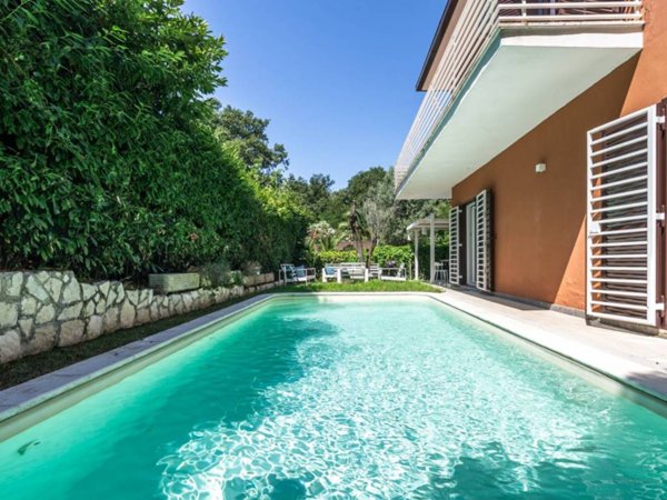 casa indipendente in vendita a Formello in zona Le Rughe