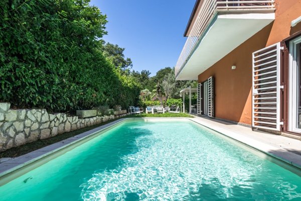 casa indipendente in vendita a Formello in zona Le Rughe